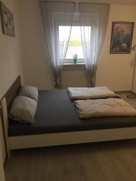 Gut Gelegenes Appartment Mit Wifi, Parkplatz, Wama, Trockner Usw. Kaiserslautern Bagian luar foto